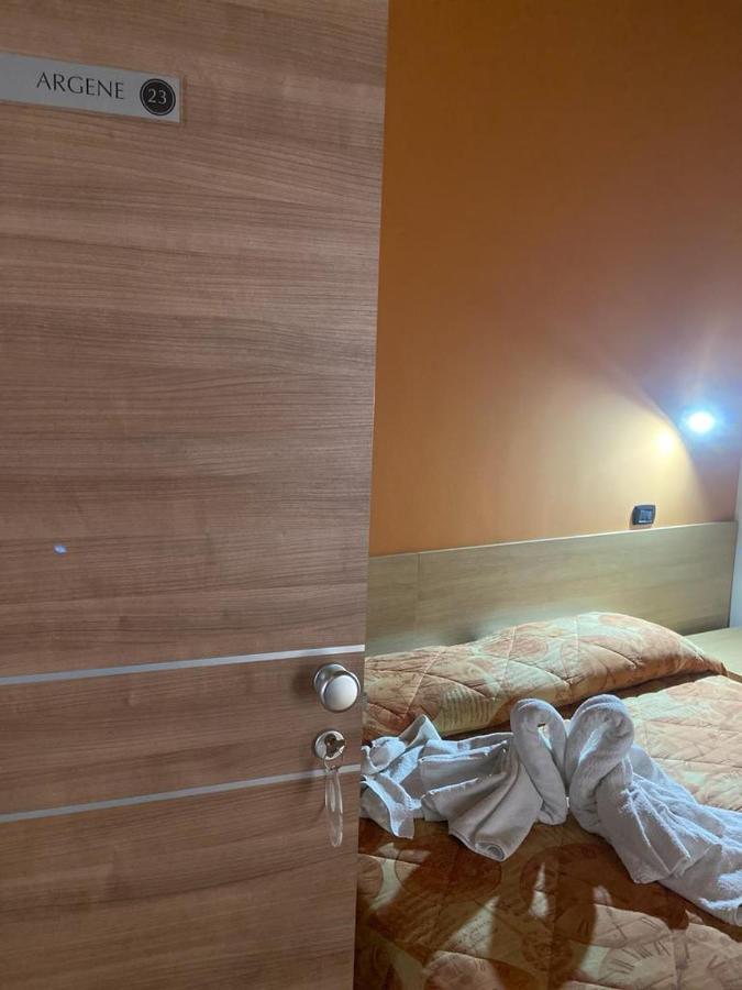 Hotel Mandanici :Borgo Marsalini Barcellona Pozzo di Gotto Exterior foto